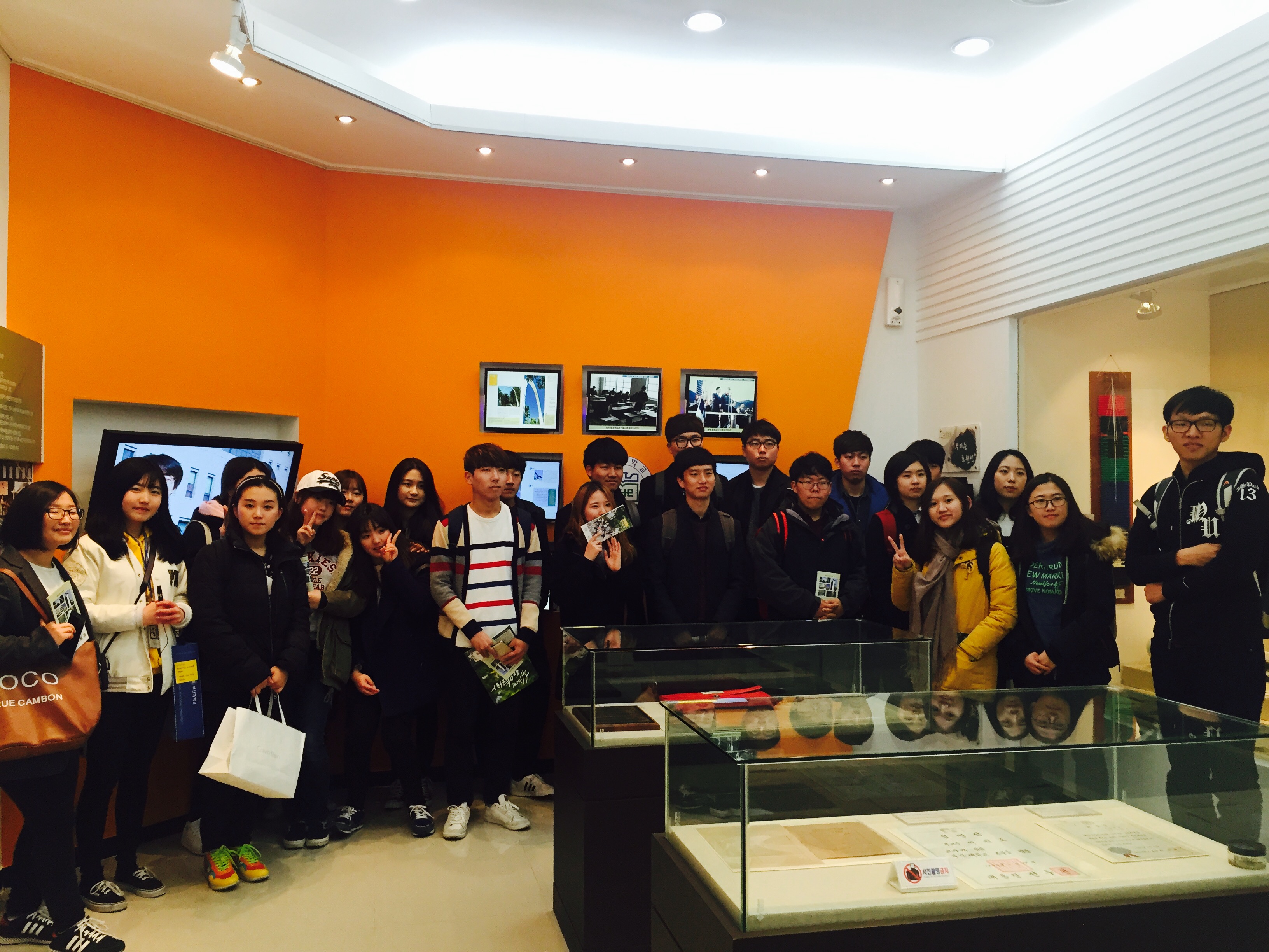 20160311-[학내] 의학계열 신입생 캠퍼스 투어 2팀.JPG 첨부 이미지